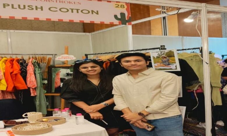 कलरस्ट्रोक प्रदर्शनी में समिष्ठा और प्लशकॉटन का शानदार प्रदर्शन